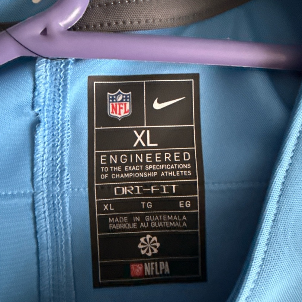 Nike Blue and Red Men's Jersey - Picture 4 of 7